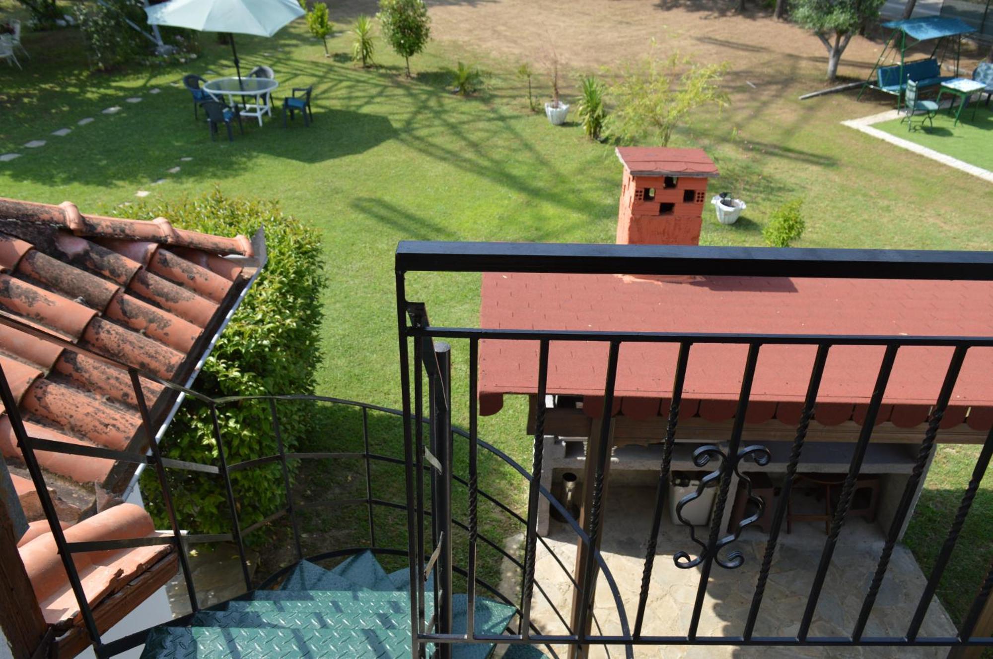 Holiday home Attic With A View-σοφίτα με θέα *